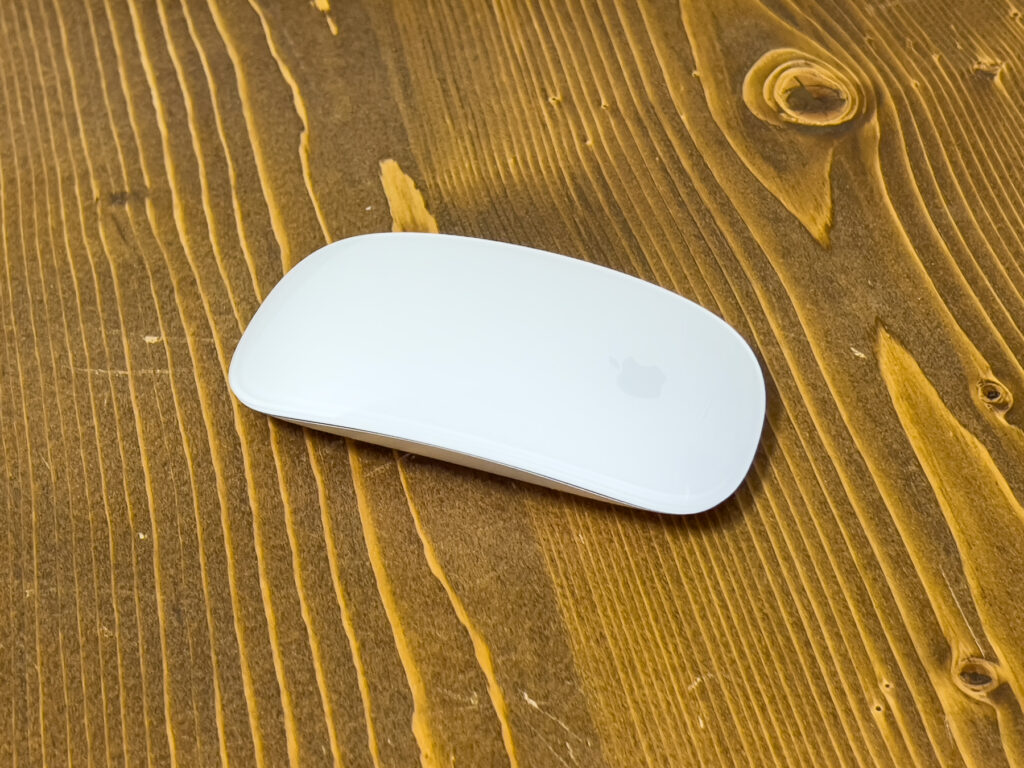 Apple Magic Mouse (USB-C) - ホワイト(Multi-Touch対応)